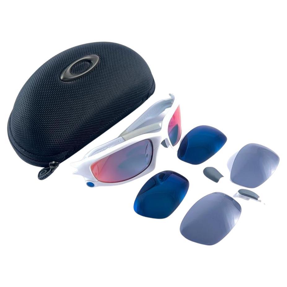 Geteilte Eichenholzjacke mit Quick Release System-Rahmen  2000'S Sonnenbrille im Angebot
