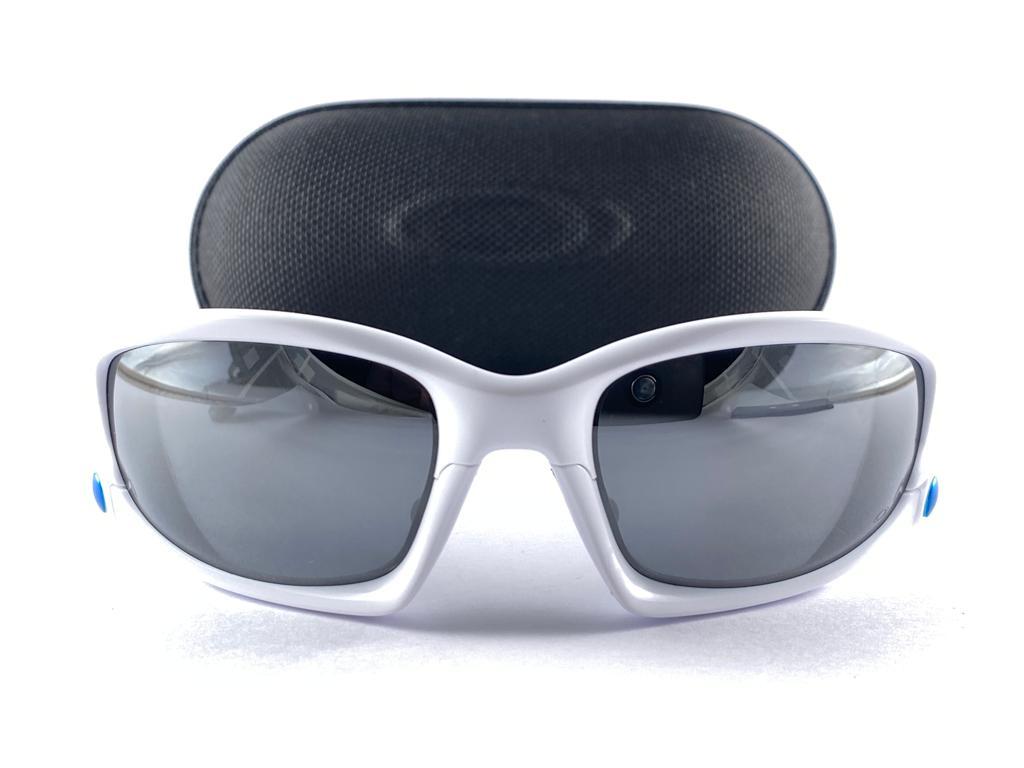 New Vintage Oakley Split Jacket White Frame  2000'S Sunglasses For Sale 2