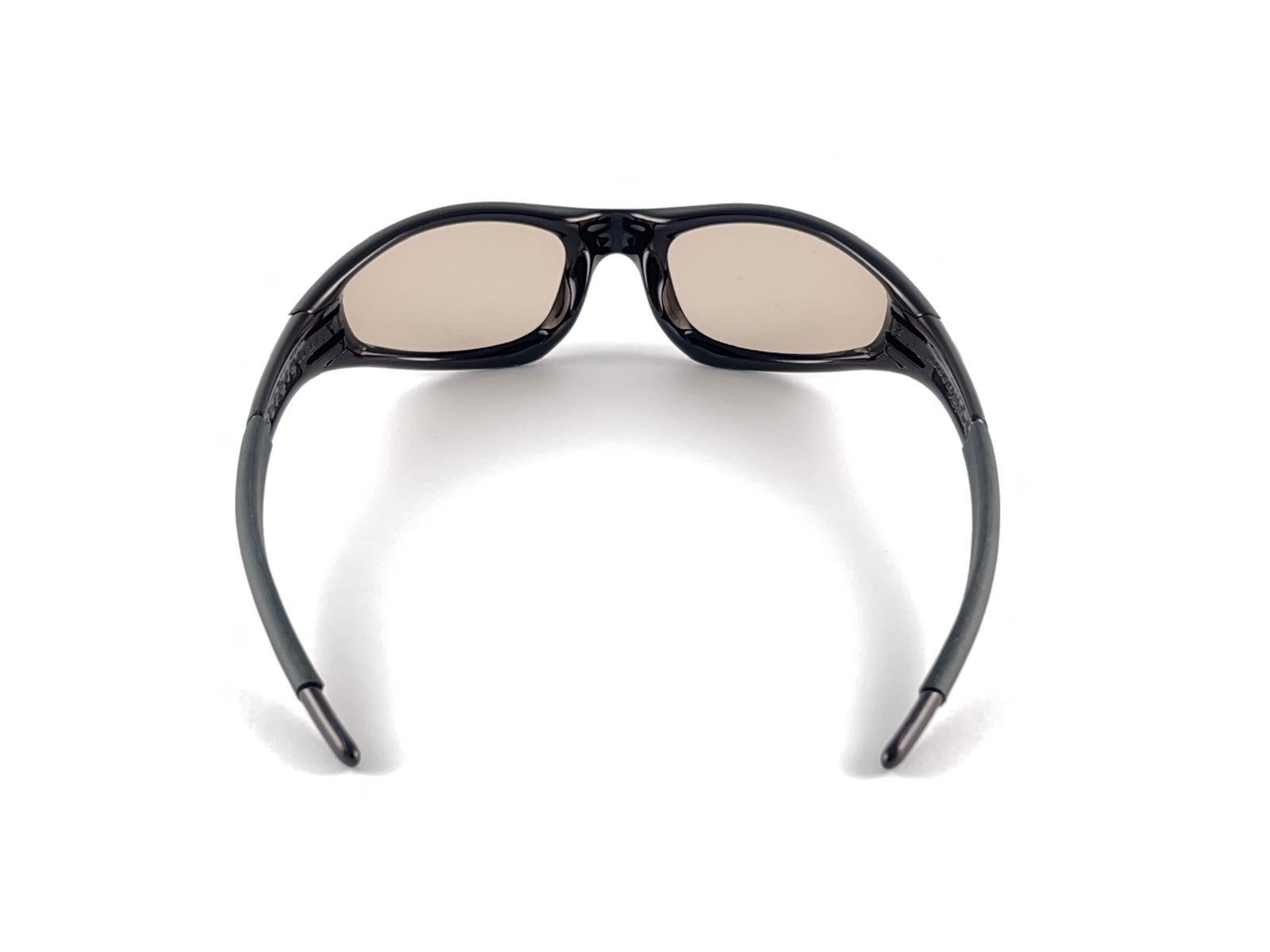 Women's or Men's New Vintage Oakley Straight Metallic Burgundy 2000's Sunglasses  For Sale