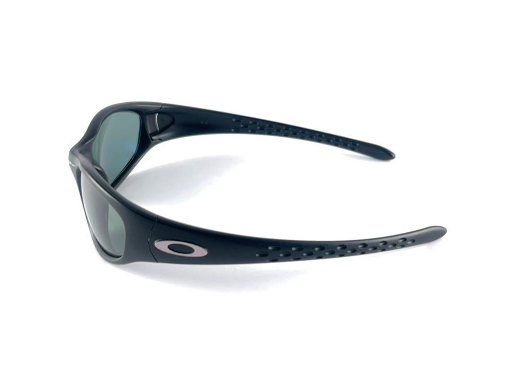 New Vintage Oakley TEN Frame Polarized Lens 1998 Occhiali da sole in vendita 7