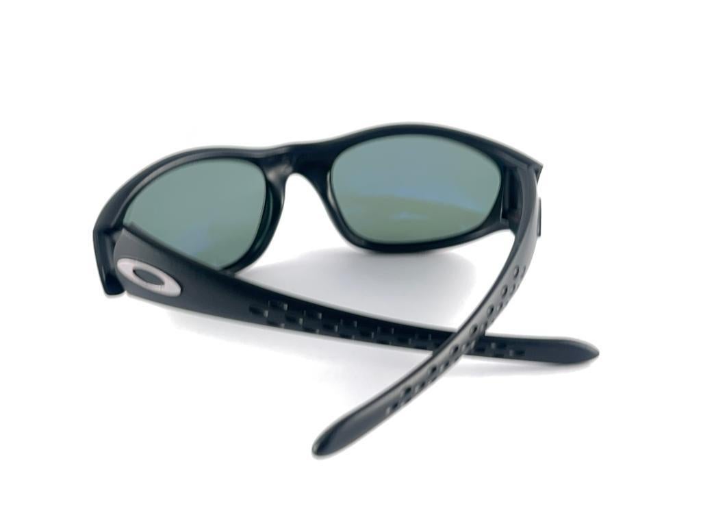 New Vintage Oakley TEN Frame Polarized Lens 1998 Sunglasses  en vente 1
