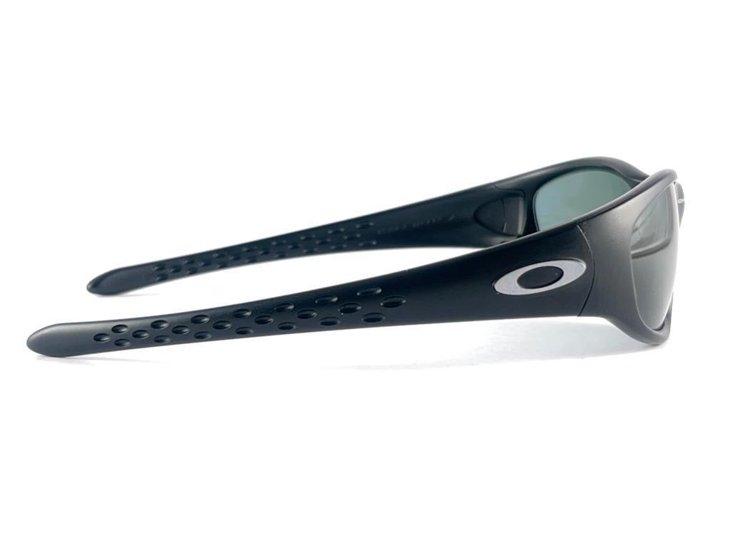 New Vintage Oakley TEN Frame Polarized Lens 1998 Occhiali da sole in vendita 3