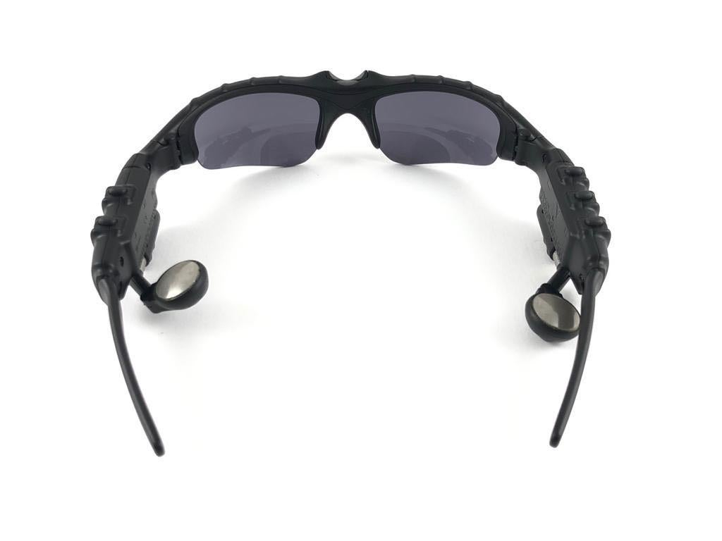 New Vintage Oakley Thump 128MB MP3 Black Iridium Lenses 2003 Sunglasses  2