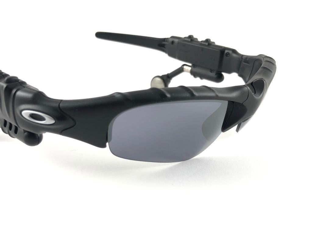 Women's or Men's New Vintage Oakley Thump 128MB MP3 Black Iridium Lenses 2003 Sunglasses 