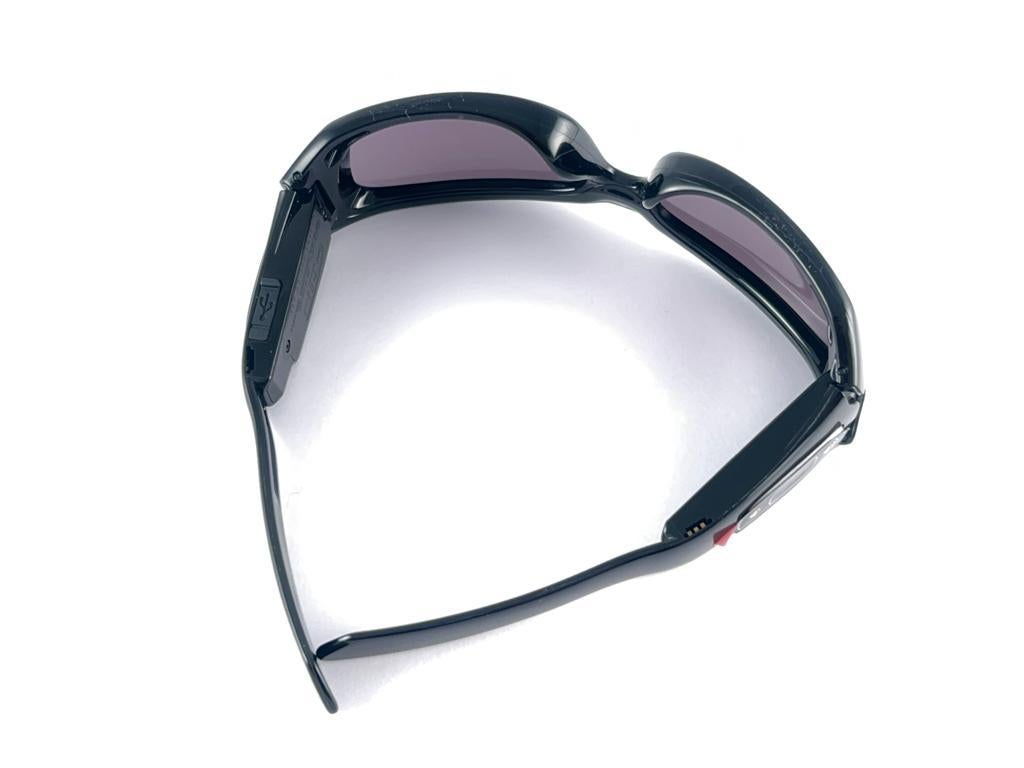 New Vintage Oakley Thump 512MB MP3 Polished Black Lense 2003 Sunglasses  For Sale 9