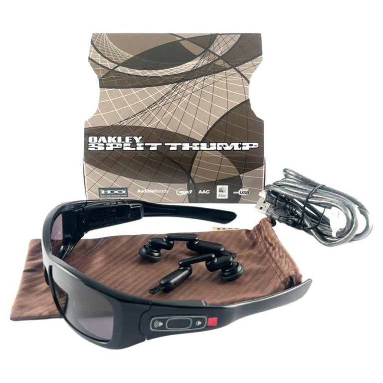 New Vintage Oakley Thump 512MB MP3 Polished Black Lense 2003  