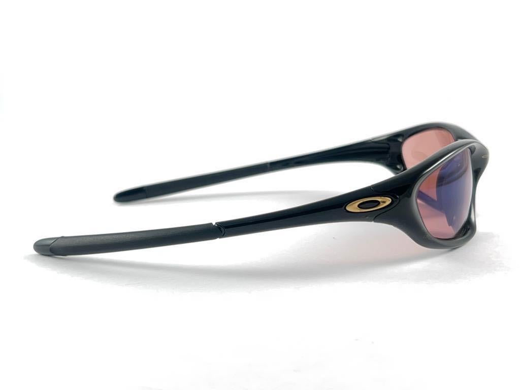 Women's or Men's New Vintage Oakley Twenty Black Wrap Around  2000's Sunglasses 