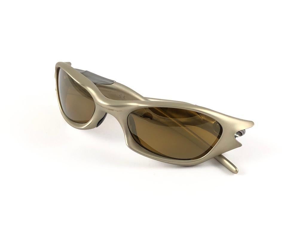 New Vintage Oakley Valve Gold Lenses 2003 Sunglasses 3
