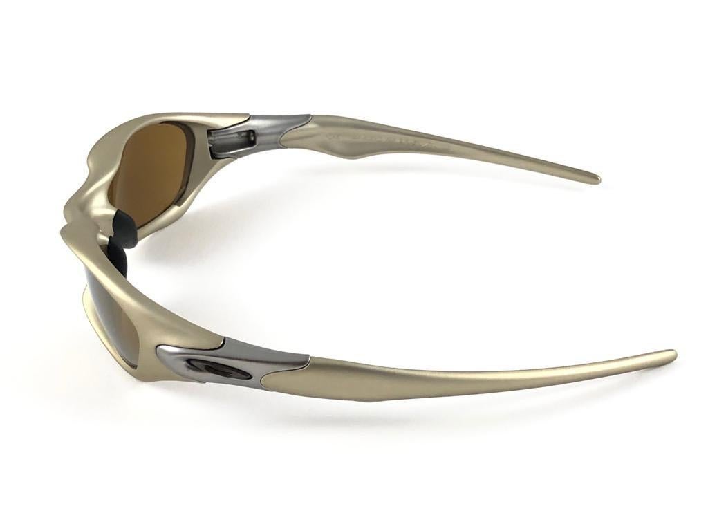 New Vintage Oakley Valve Gold Lenses 2003 Sunglasses 4