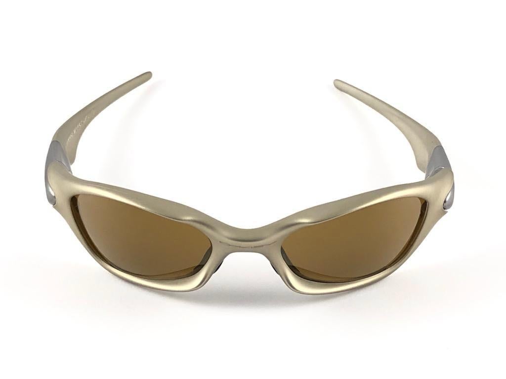 New Vintage Oakley Valve Gold Lenses 2003 Sunglasses 7