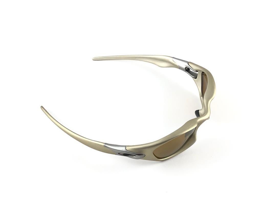 oakley valve vintage