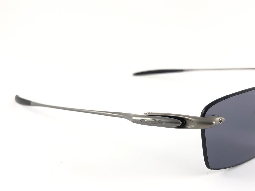New Vintage Oakley WHY3 Titanium Grey 2001 Sunglasses  4