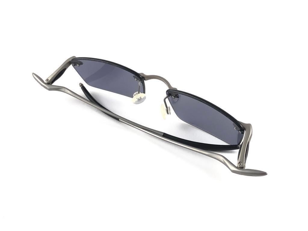 Women's or Men's New Vintage Oakley WHY3 Titanium Grey 2001 Sunglasses 