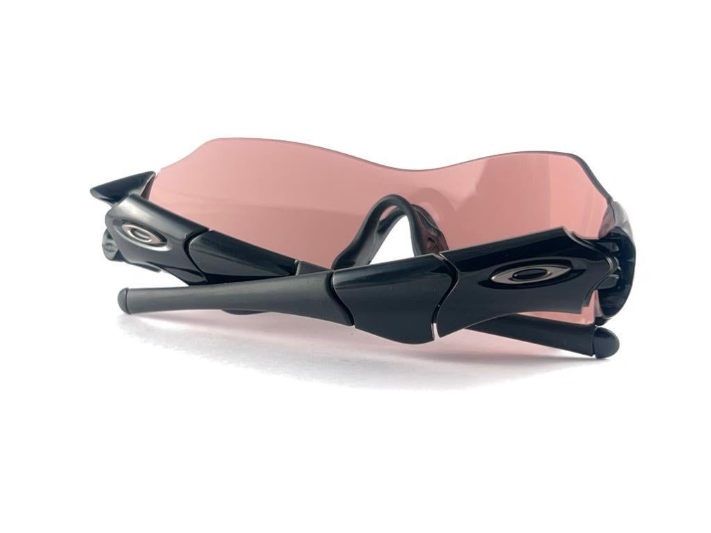 Women's or Men's New Vintage Oakley ZERO Rimless Frame Sunglasses  For Sale