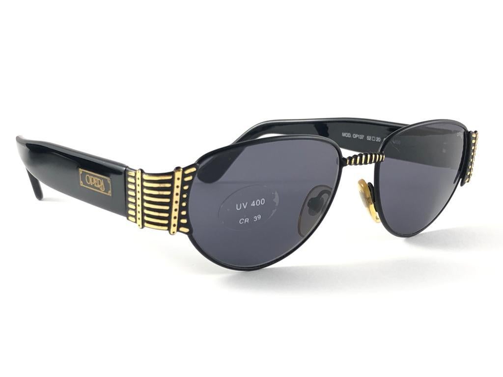 New Vintage Opera op137 Oval Black Gold  1990 Sunglasses Made in Italy 2