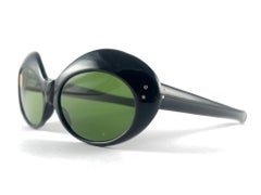 New Vintage Oval Black Medium Green Lenses 60'S Italy Sunglasses