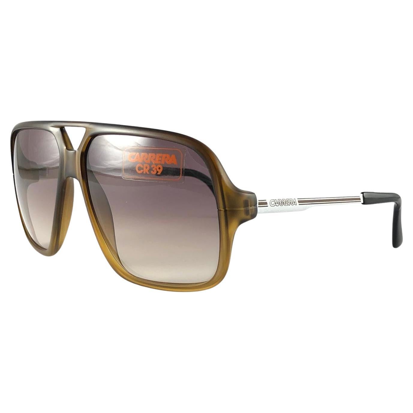 Carrera 5526 grandes lunettes de soleil vintage surdimensionnées, Autriche, années 1970, Neuf en vente