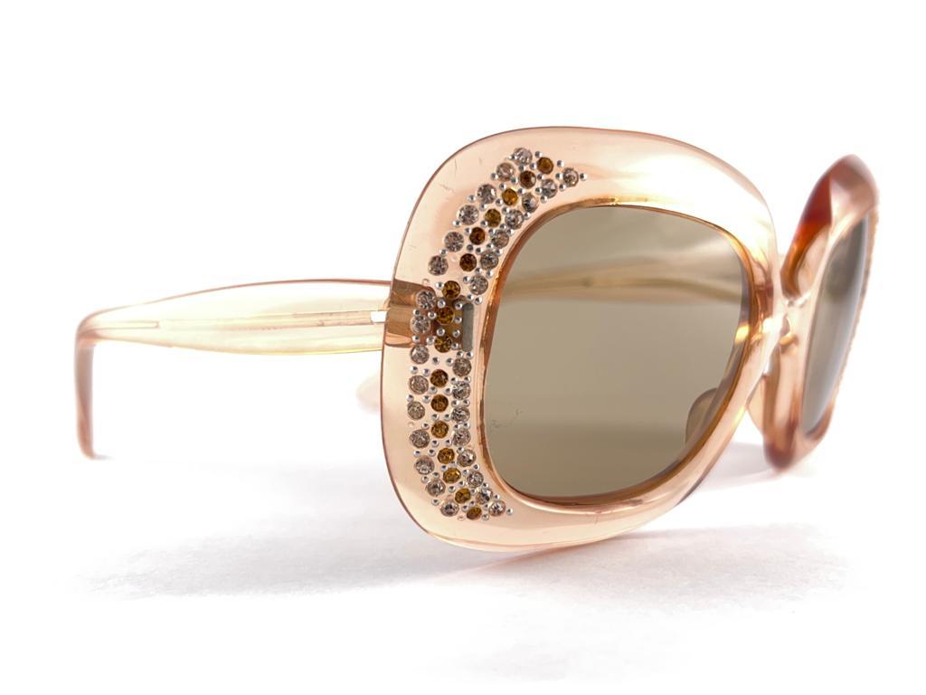 New Vintage Oversized Pink Translucent Sunglasses 1970's Made In France Unisexe en vente