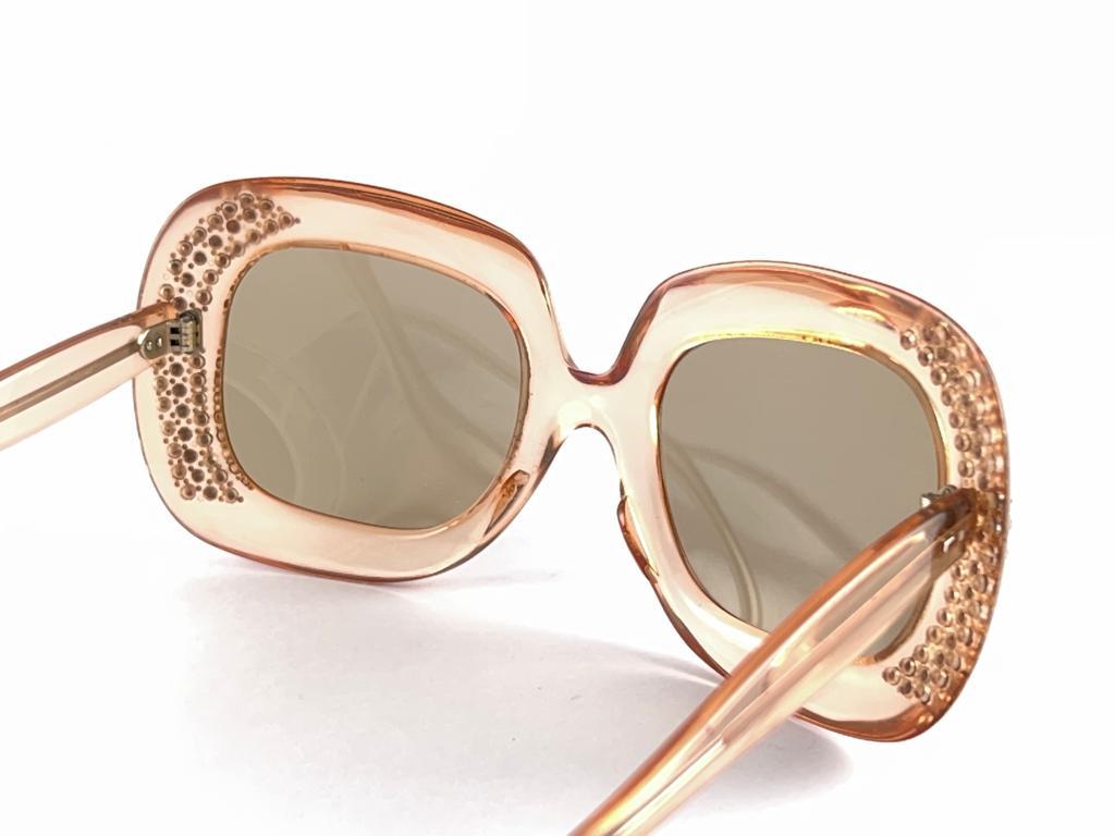 New Vintage Oversized Pink Translucent Sunglasses 1970's Made In France en vente 3