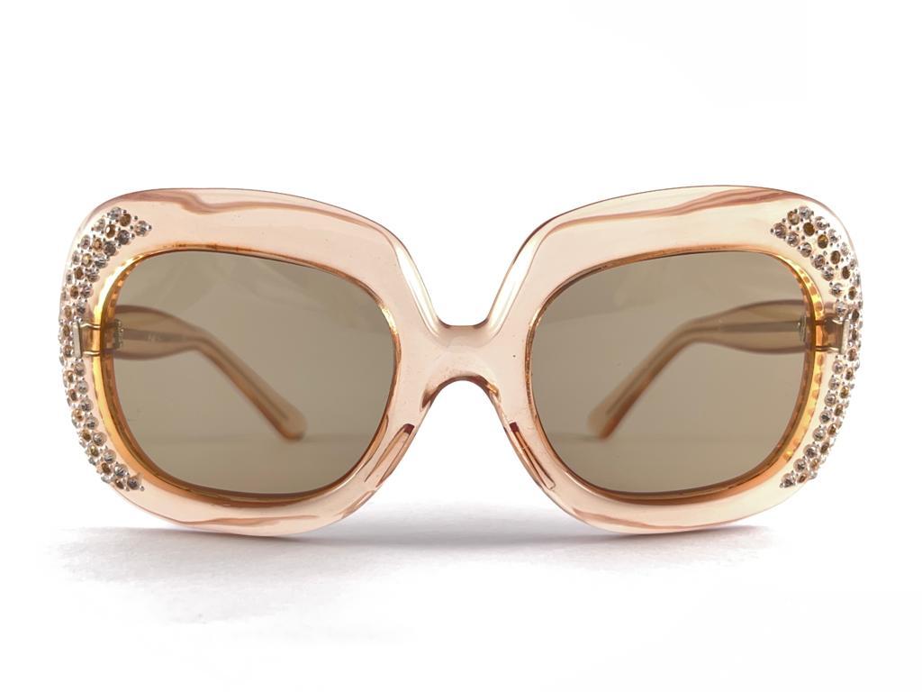 New Vintage Oversized Pink Translucent Sunglasses 1970's Made In France en vente 4