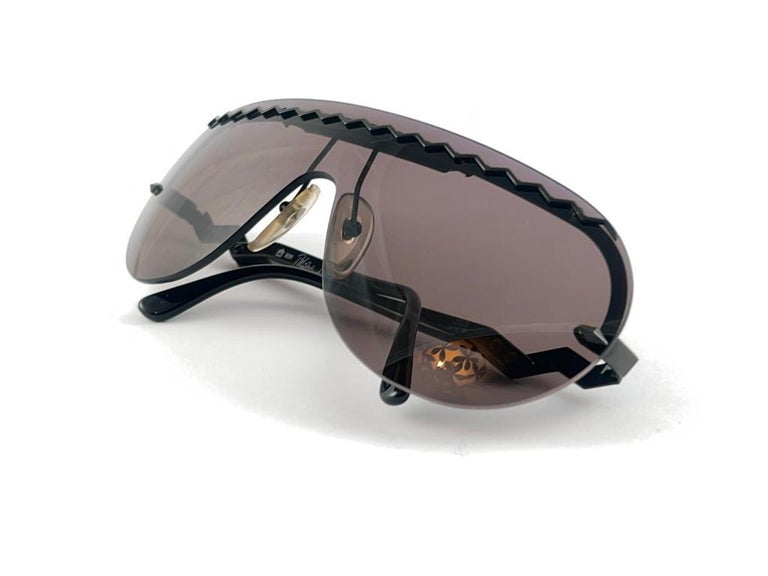 New Vintage Paloma Picasso 3716 90 Black Shield Made In  display picture 1