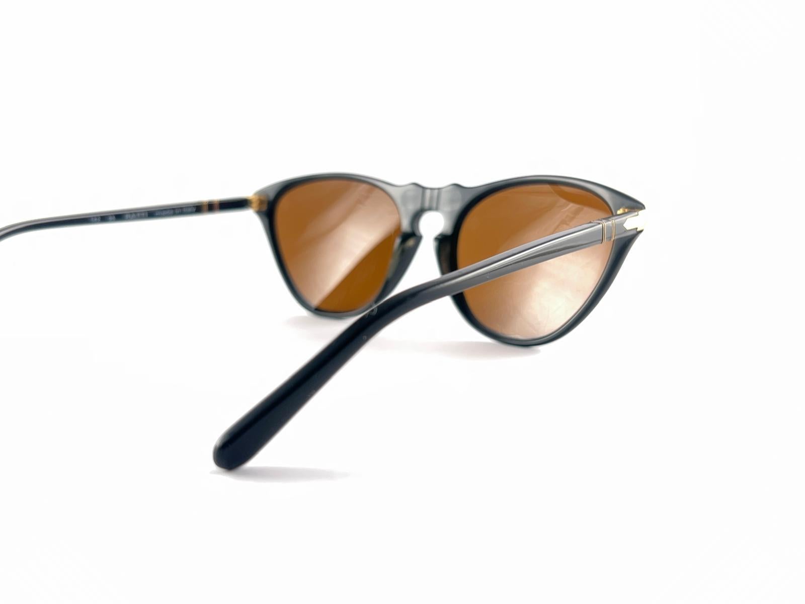 New Vintage Persol By Ratti Cat Eye Black Frame Sunglasses 1960's Made In Italy en vente 6