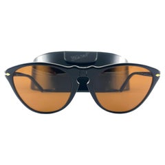 Neuer Vintage Persol von Ratti Katzenauge Schwarzer Rahmen Sonnenbrille 1960er Jahre Hergestellt in Italien