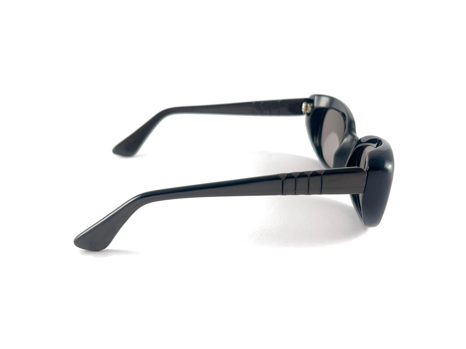 Neuer Vintage-Persol von Ratti Space Graue Sonnenbrille mit Rahmen 1960er Jahre, hergestellt in Italien für Damen oder Herren im Angebot