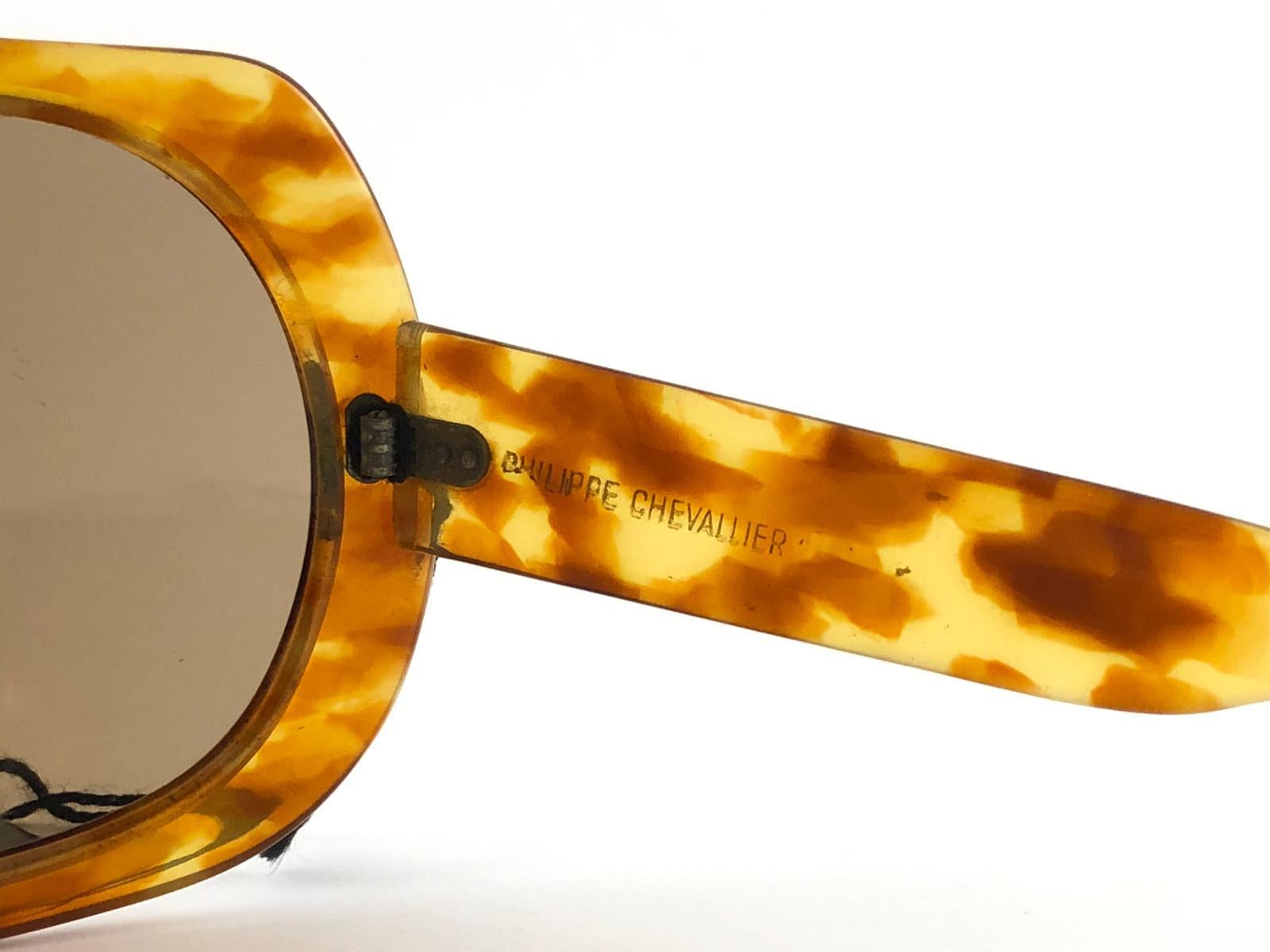 New Vintage Philippe Chevallier II Light Tortoise Miles Davis 1960 Lunettes de soleil Pour hommes en vente