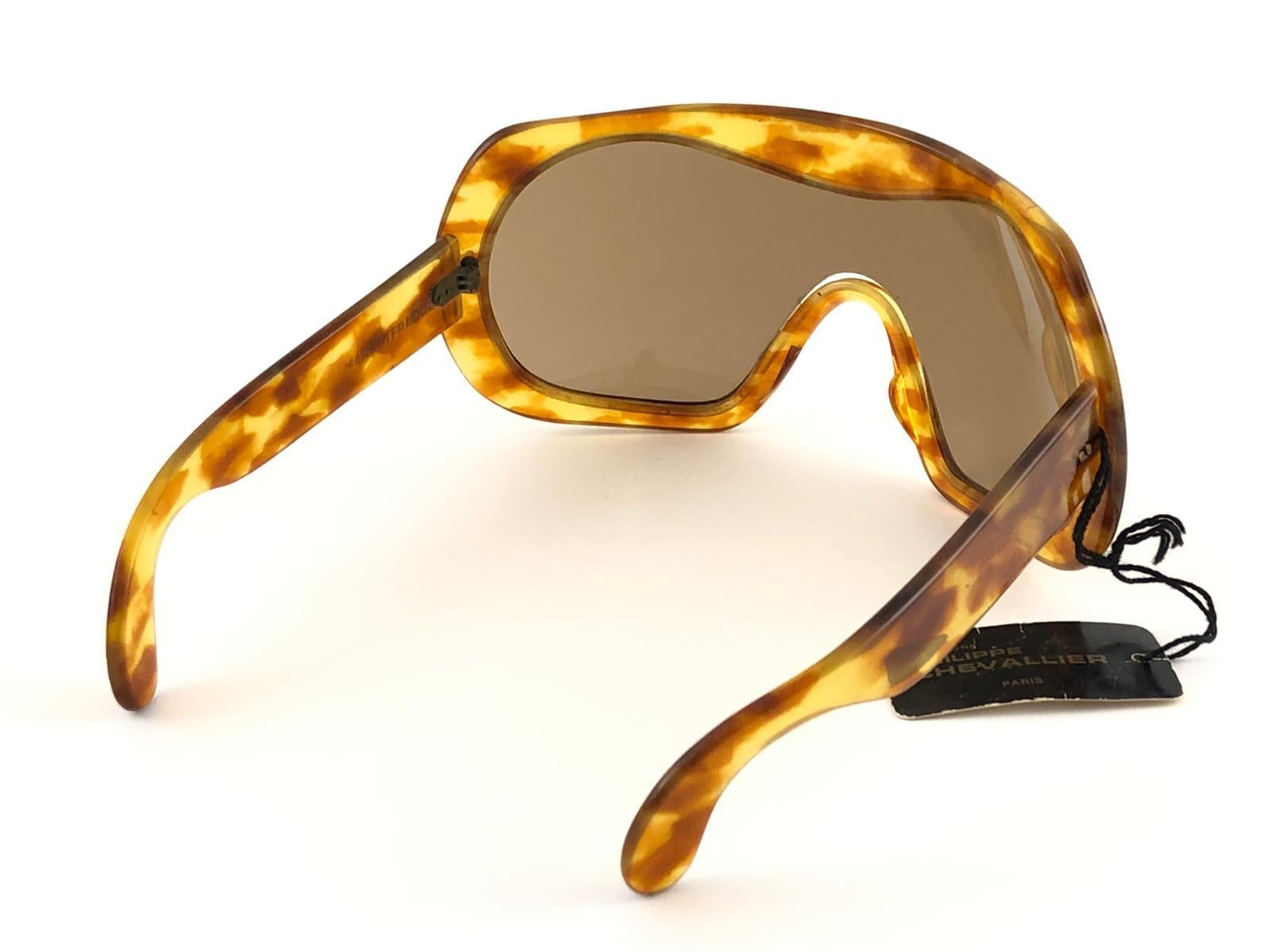 New Vintage Philippe Chevallier II Light Tortoise Miles Davis 1960 Lunettes de soleil en vente 3