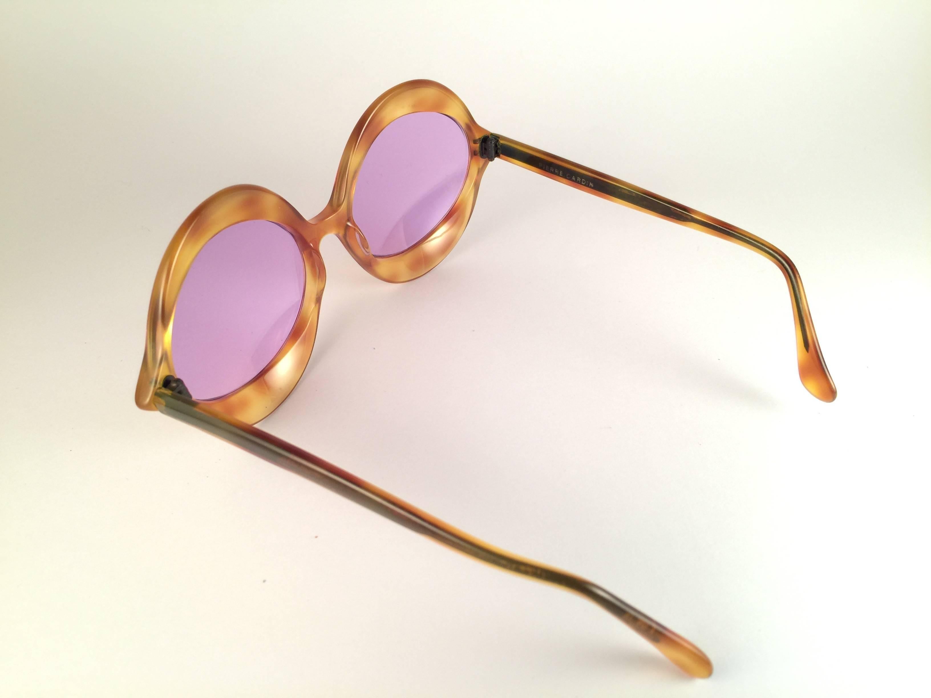 New Vintage Pierre Cardin Kiss Tortoise Rose Lenses Medium 1960's Sunglasses In New Condition In Baleares, Baleares