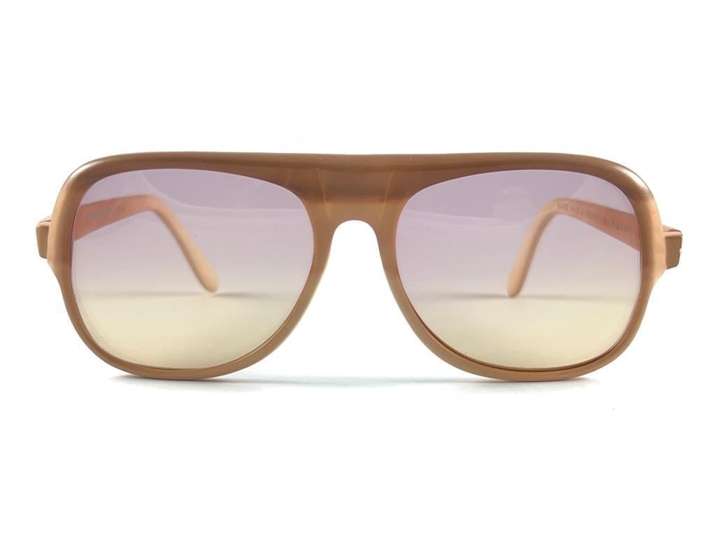New Vintage Pierre Cardin Oversized 505 CAVALAIRE Ombre Nude 1970 Sunglasses For Sale 9