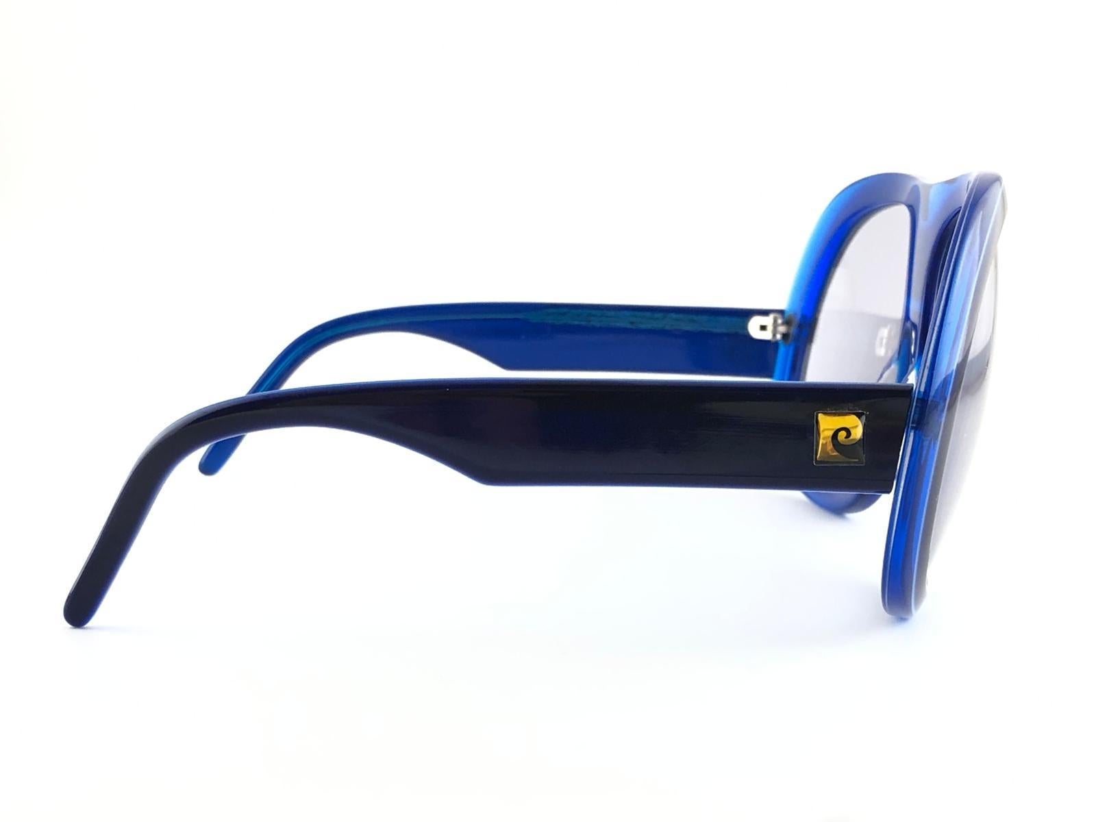 New Vintage Pierre Cardin Oversized Blue Lens 1970's Sunglasses For Sale 2