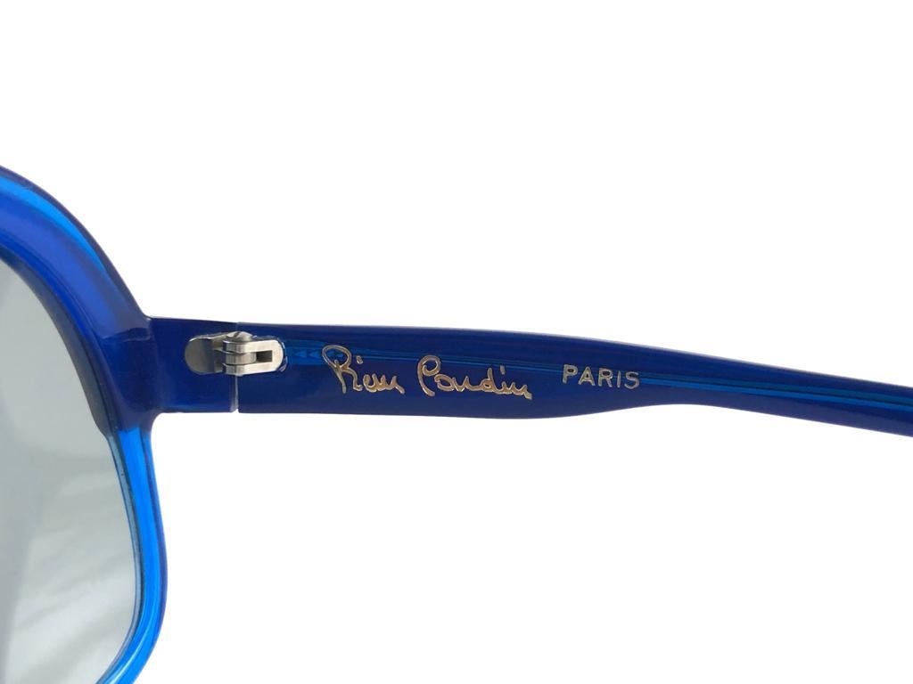 New Vintage Pierre Cardin Oversized Blue Ski Sport 1970's Sunglasses In New Condition For Sale In Baleares, Baleares