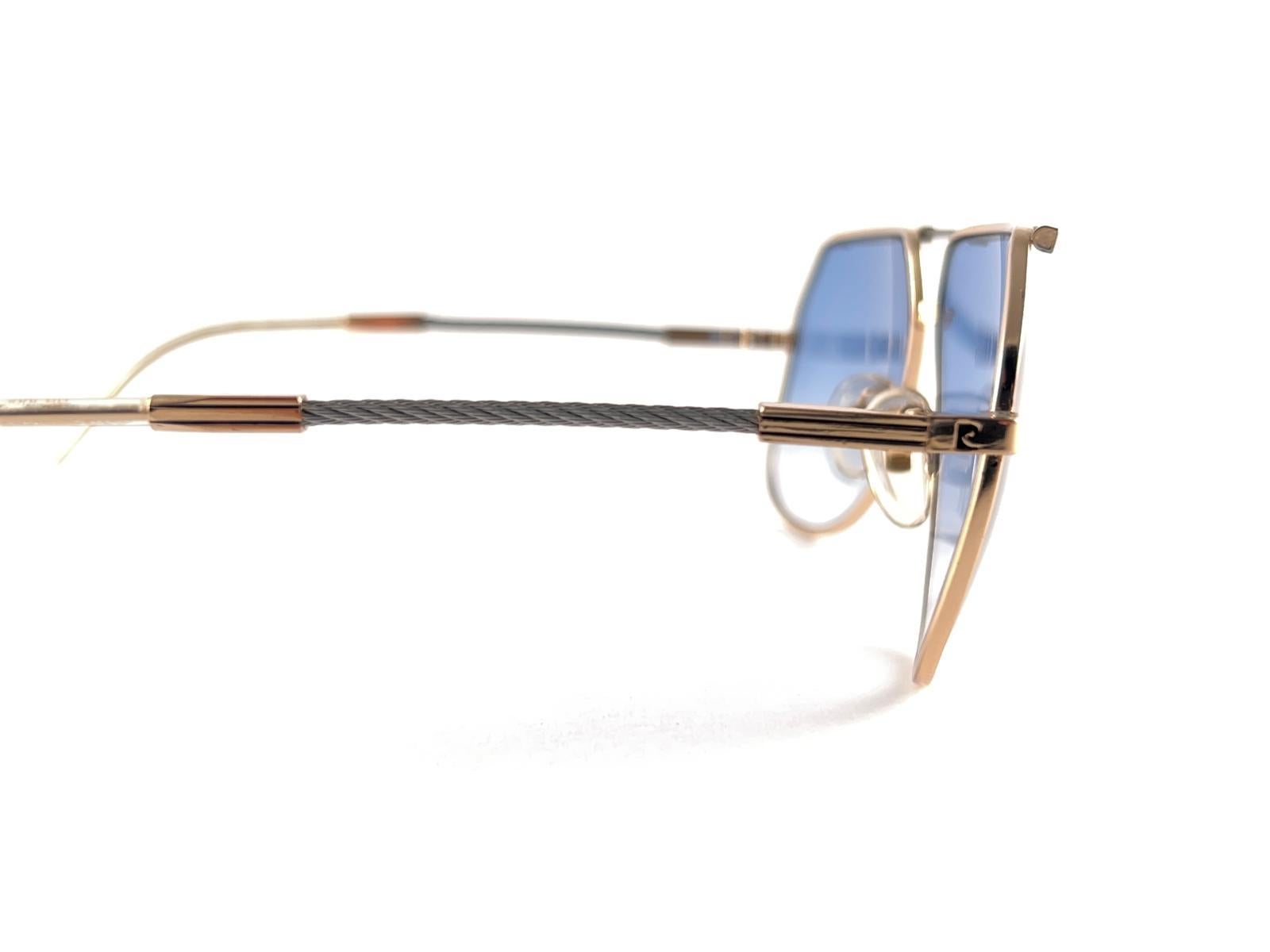 Nuevas Gafas de sol vintage Pierre Cardin Sailing CP 805 Lente Gradiente Azul Años 80 en Nuevo Estado en Baleares, Baleares