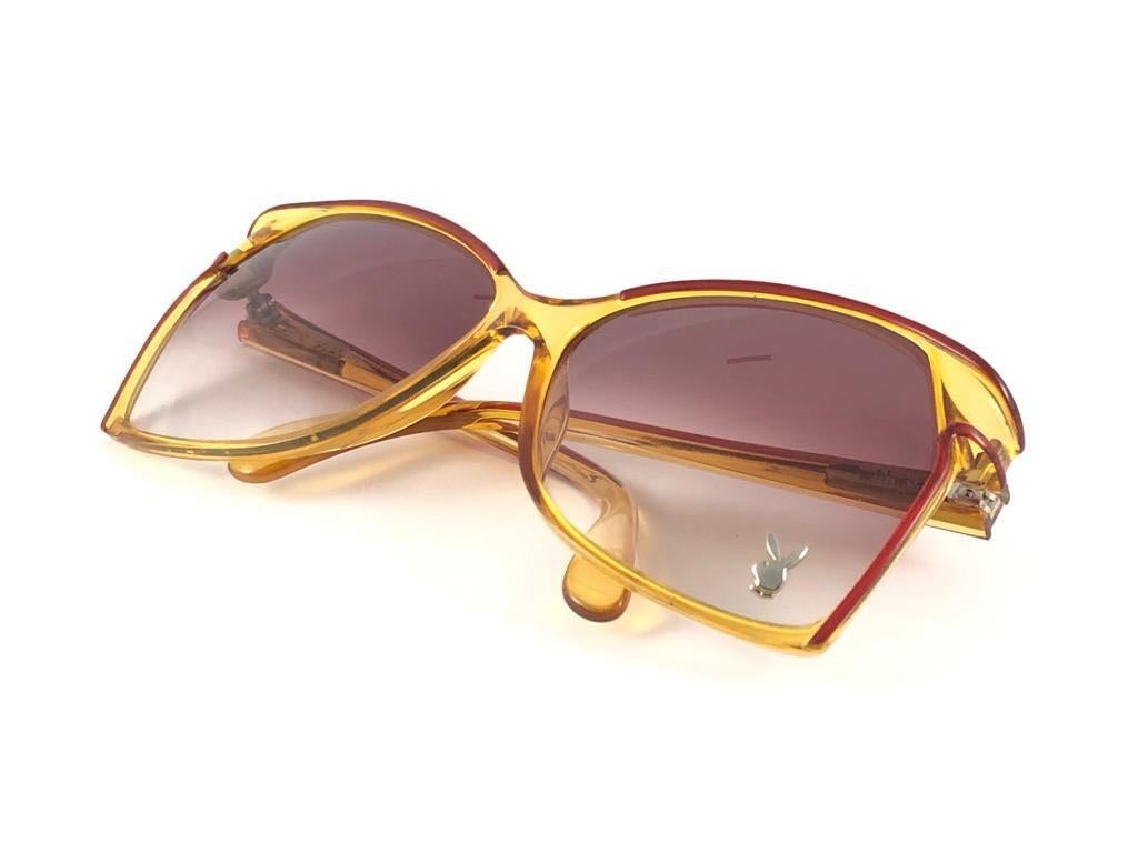 New Vintage Playboy 4573  Optyl Translucent Oversized Optyl Sunglasses In New Condition For Sale In Baleares, Baleares