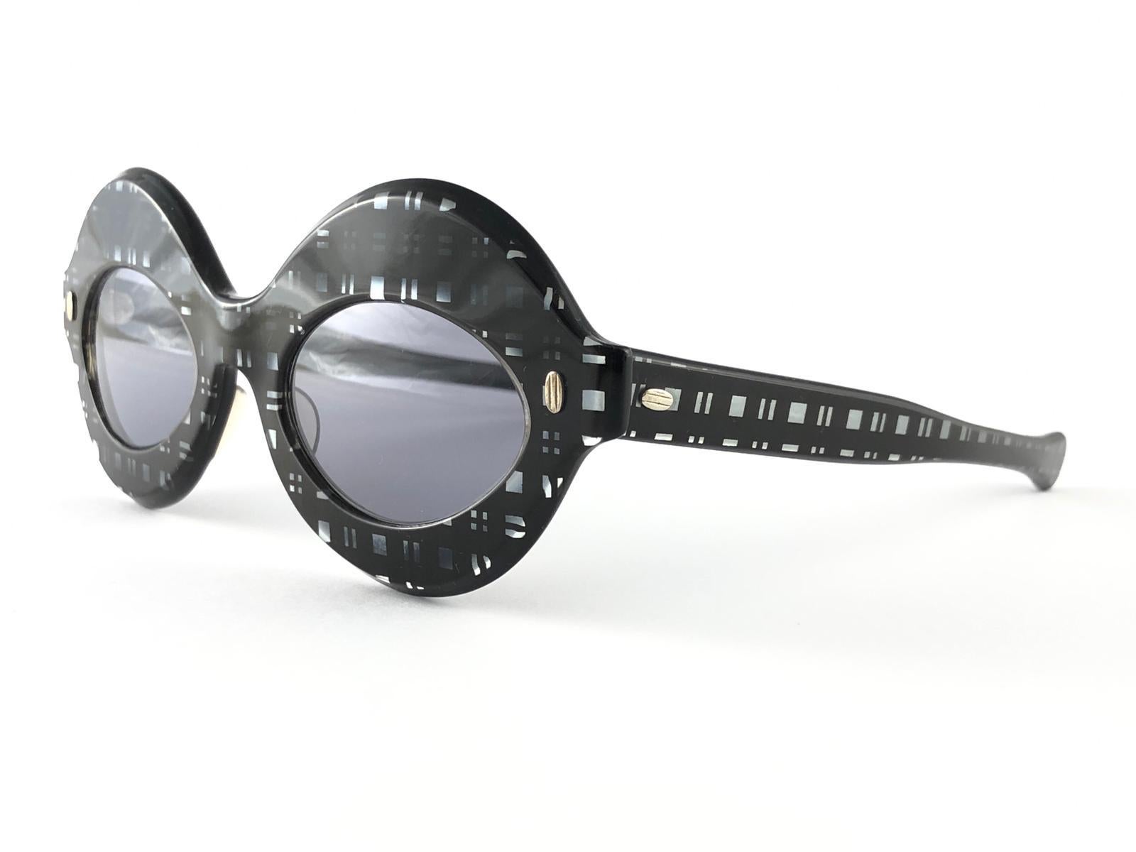 Black New Vintage Pompeii Chequered Made in Italy Sunglasses, 1970   For Sale
