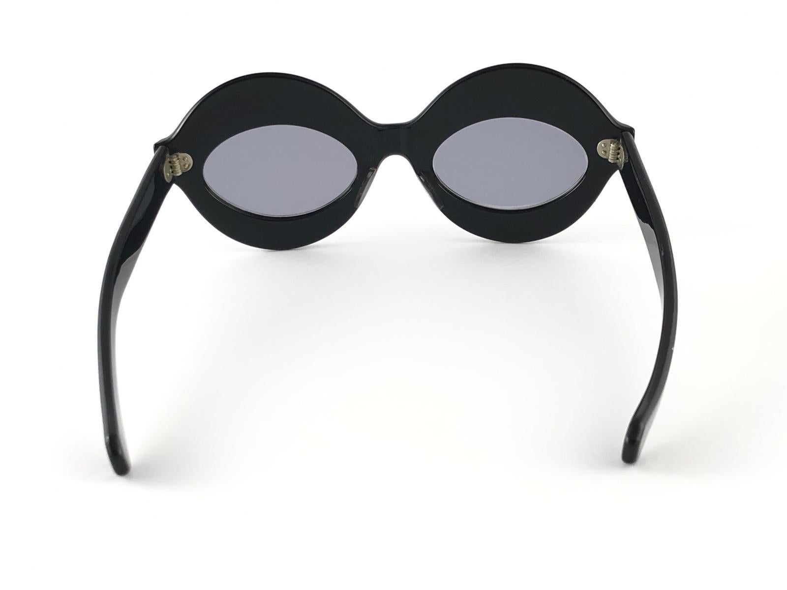 Nouvelles lunettes de soleil vintage Pompeii écrasées fabriquées en Italie, 1970 en vente 3