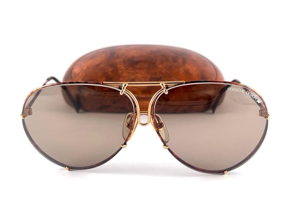 New Vintage Porsche 5621 Tortuga & Gold Frame 1980s Large Sunglasses Austria In New Condition In Baleares, Baleares