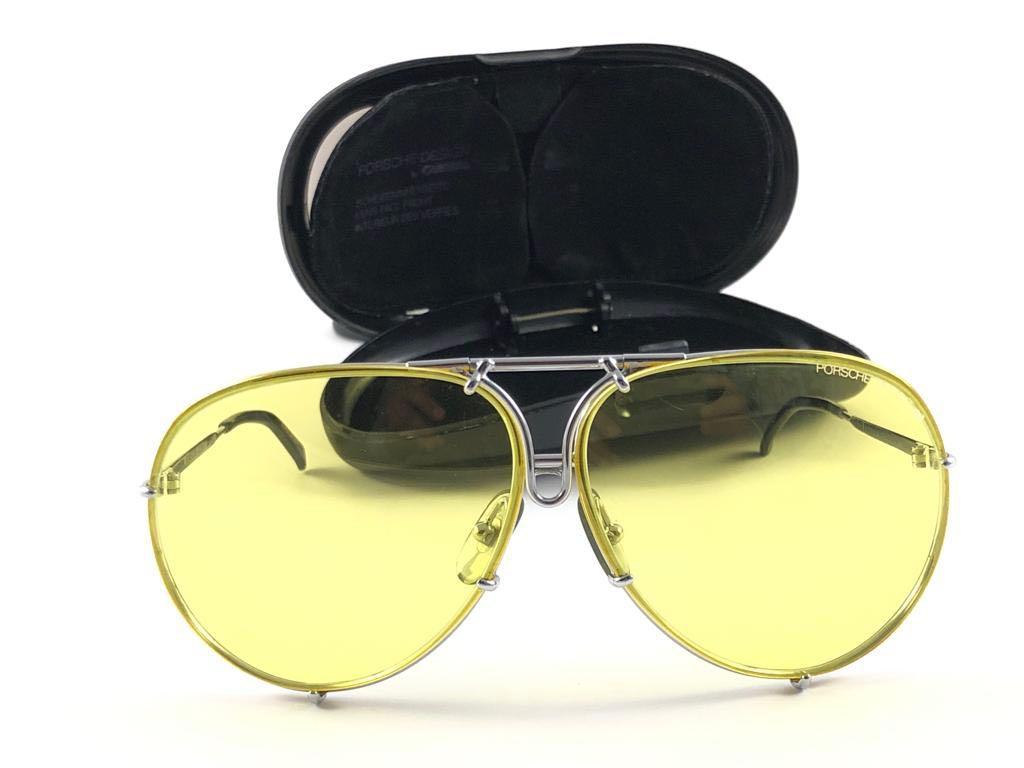 New Vintage Porsche 5623 Gold Frame Yellow Lens 1980s Large Sunglasses Germany For Sale 4
