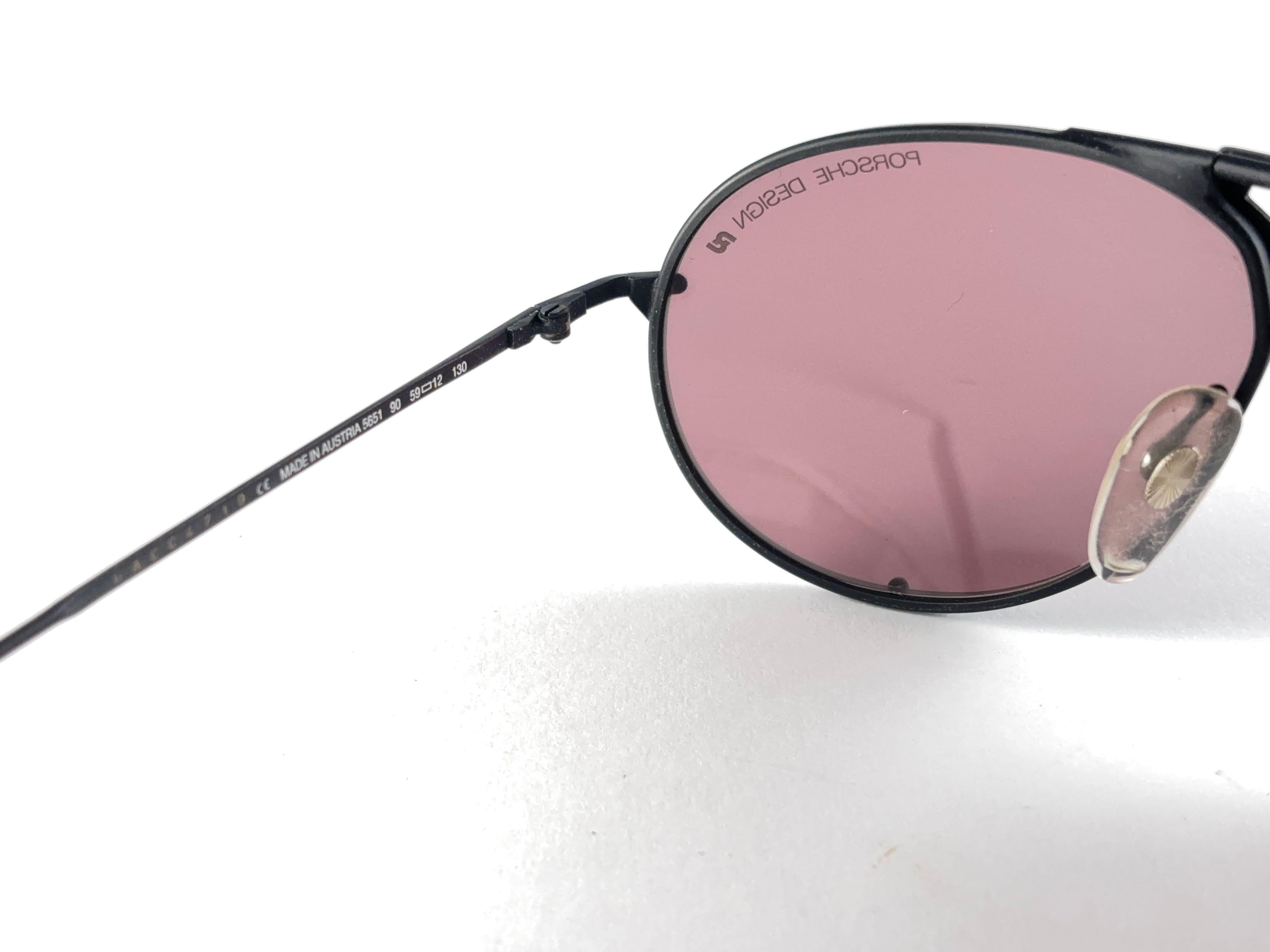 New Vintage Porsche 5651 Shield Black Matte Frame 1990 Sunglasses Austria In New Condition For Sale In Baleares, Baleares