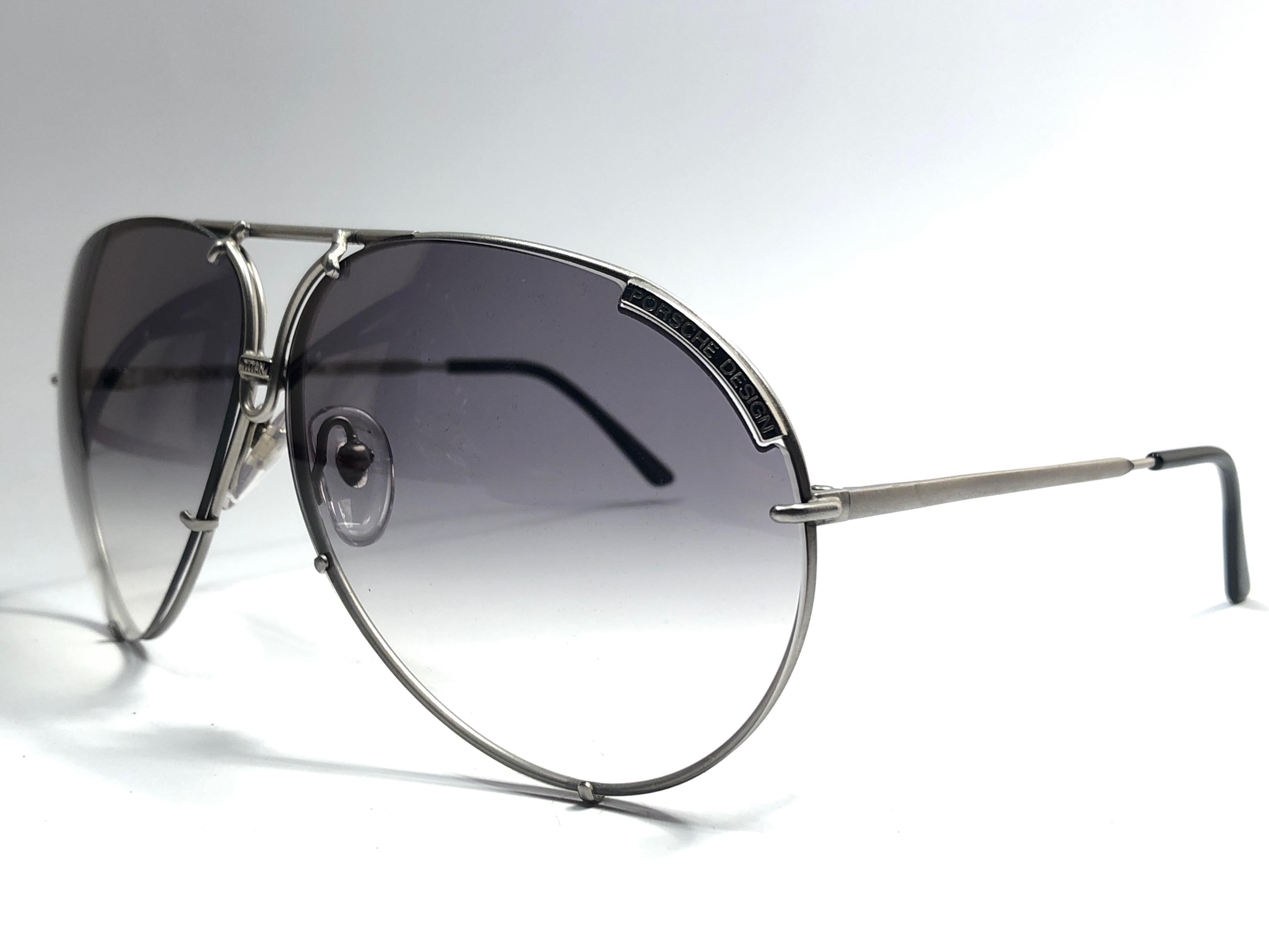 New Vintage Porsche Design By Carrera 5621 Titan Matte Large Sunglasses Austria im Zustand „Neu“ in Baleares, Baleares