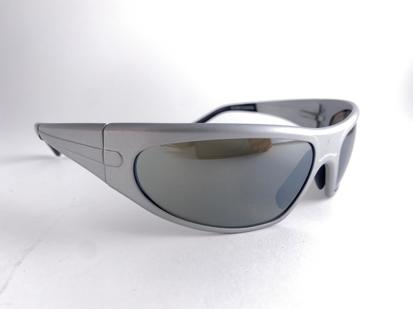 Neu Vintage Porsche P0073 Schild Mattgrauer Rahmen 1990 Sonnenbrille Österreich im Angebot 1