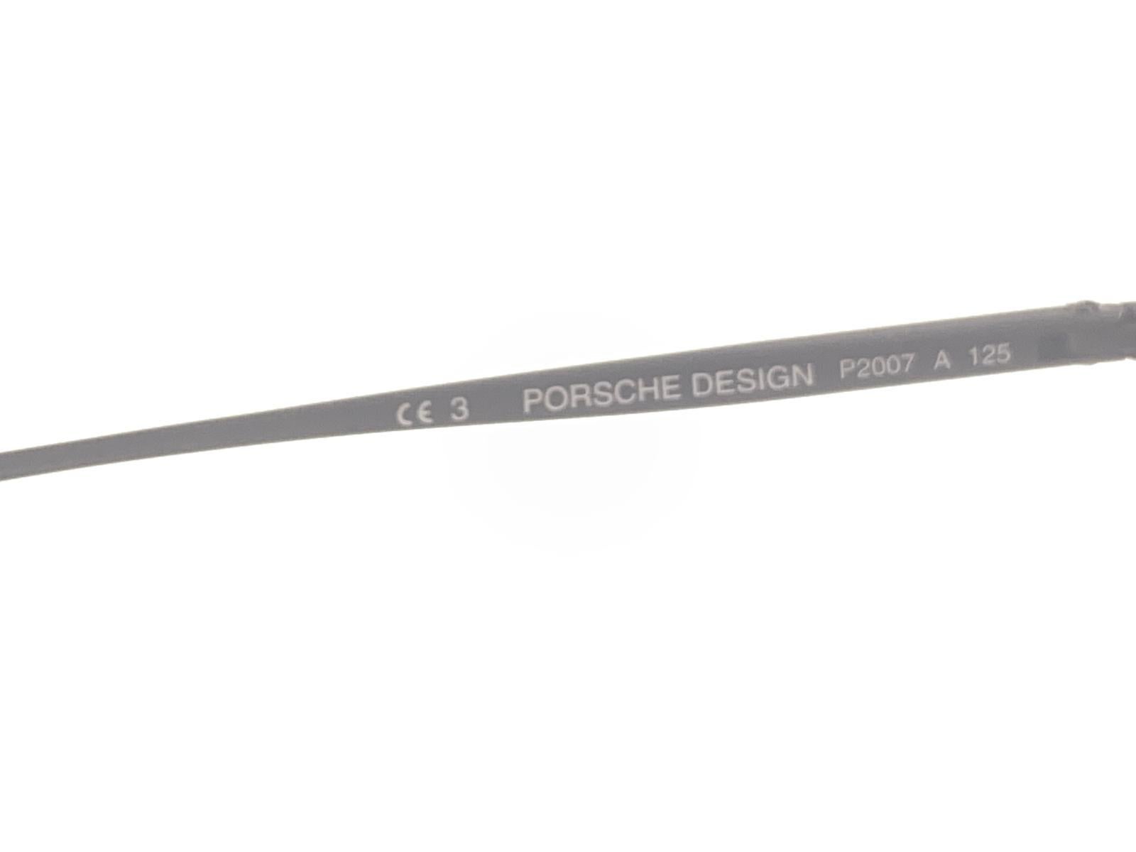 New Vintage Porsche P3015 Shield Frame Blue 1990 Sunglasses Made in Ireland In New Condition For Sale In Baleares, Baleares