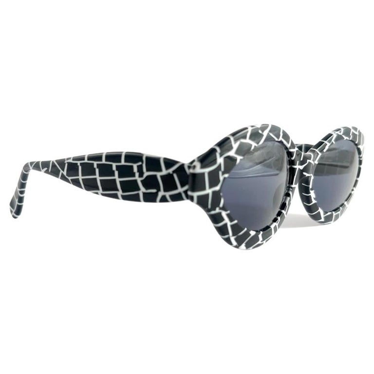 New Vintage Rare Alain Mikli AM 2111 Cat Eye Mask Sunglasses 1990 For