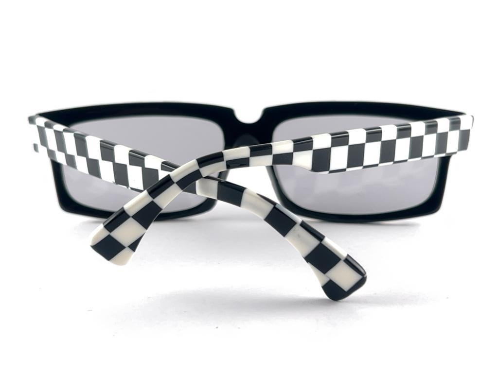 New Vintage Rare Alain Mikli Rectangular Black & white 1990's France Sunglasses  For Sale 5