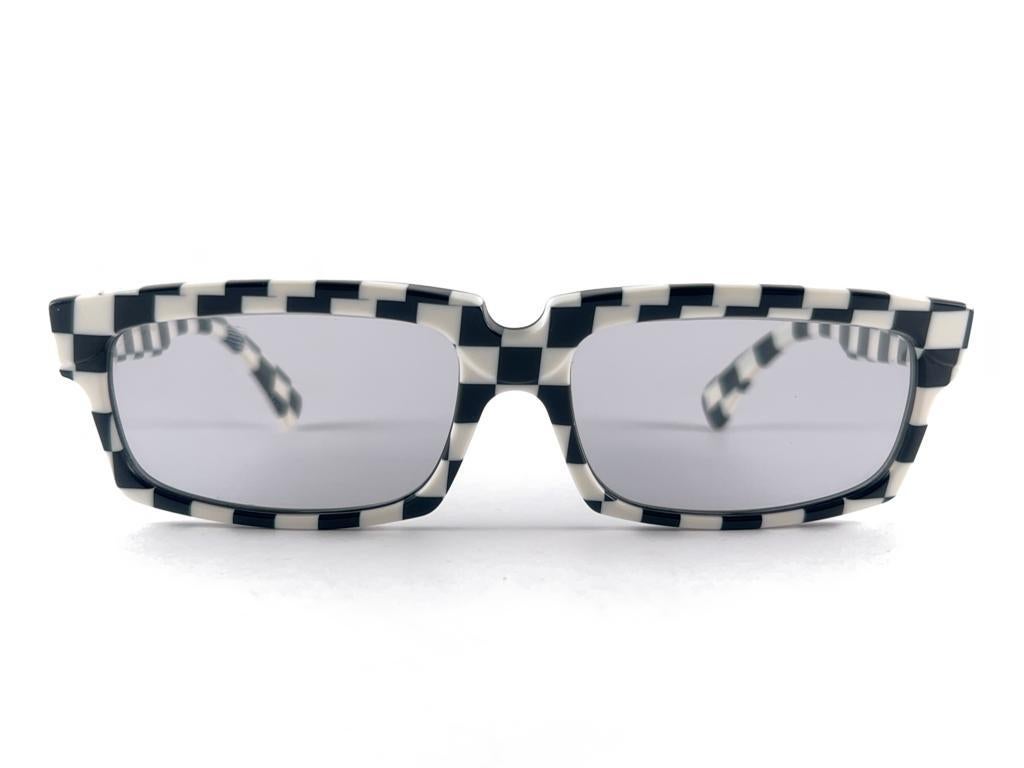New Vintage Rare Alain Mikli Rectangular Black & white 1990's France Sunglasses  For Sale 7