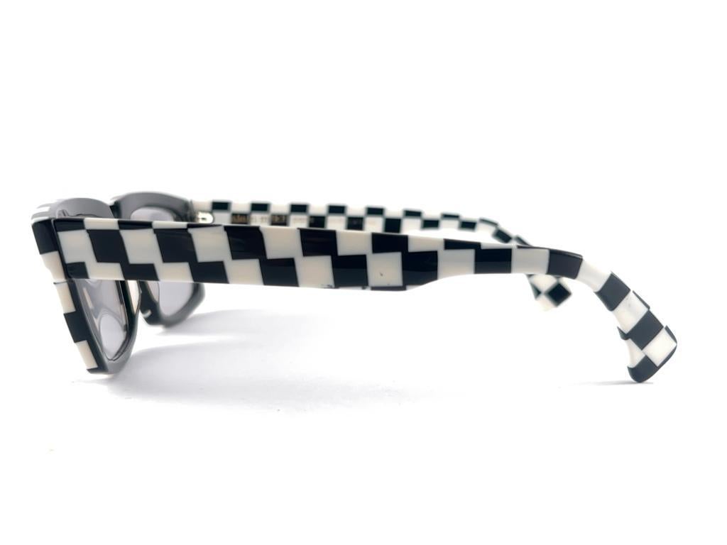Gray New Vintage Rare Alain Mikli Rectangular Black & white 1990's France Sunglasses  For Sale