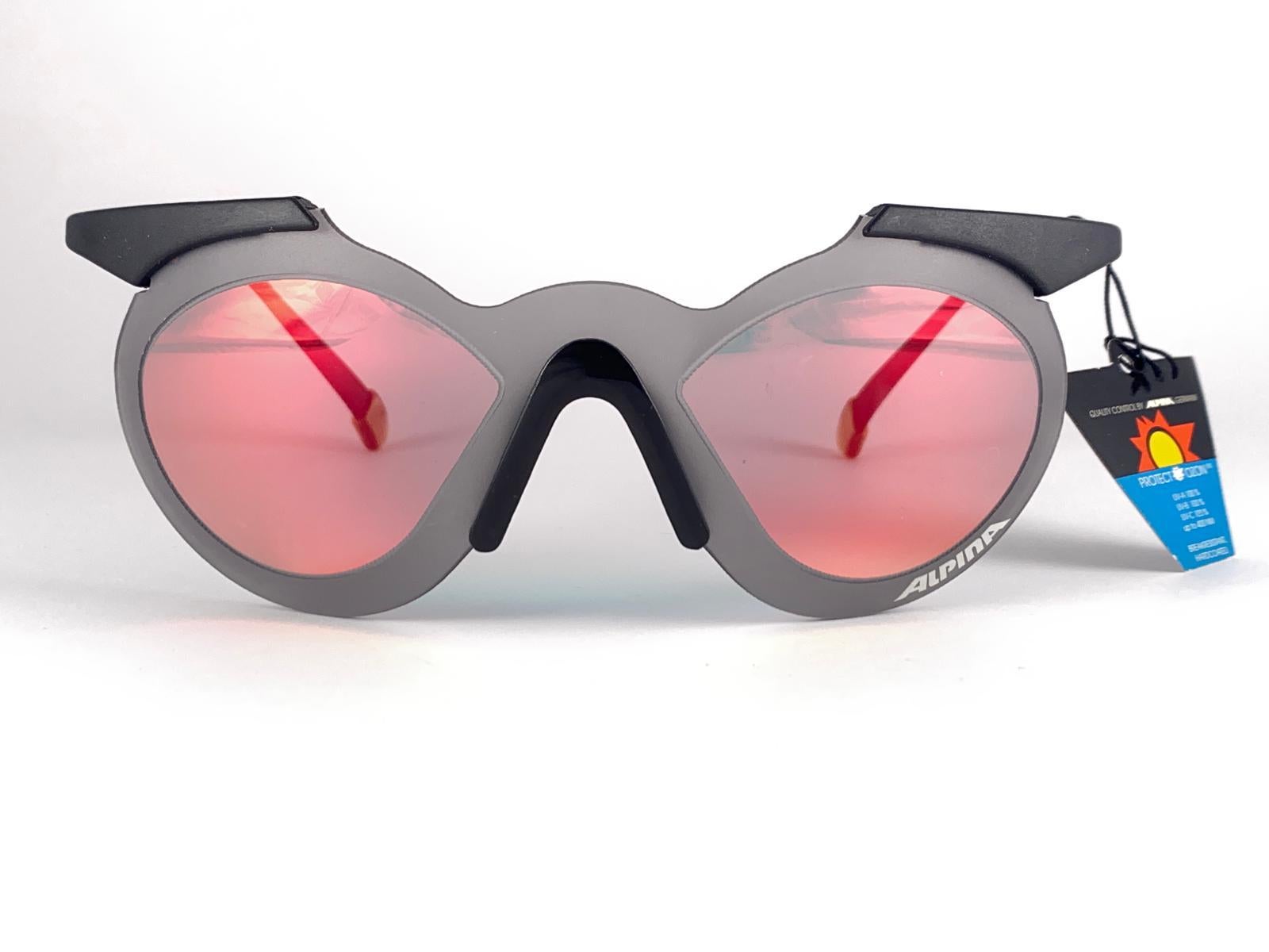 Nouveau Vintage Rare Alpina Sports Hardcoated  Lentilles Lunettes de soleil 1980's Allemagne Unisexe en vente