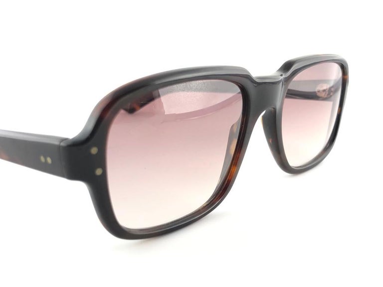 New Vintage Rare Genuine Tortuga Tortoise Shell Frame Sunglasses 1970's